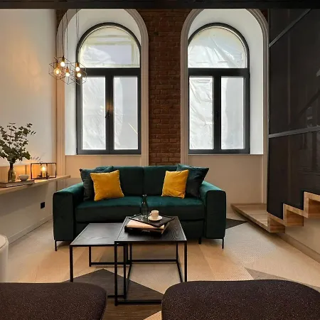 Fesh Lofts Hotel apartamentowy *