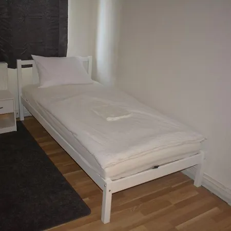 Adelin Einzelzimmer *