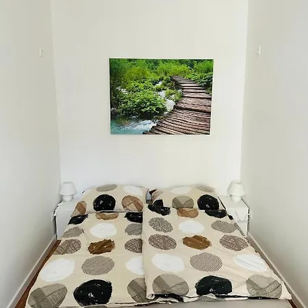 50m2 Flat Close To Metro