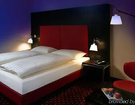 Western Amedia Hotel