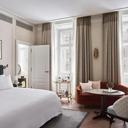 Hotel Rosewood