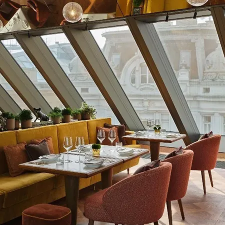 Rosewood Отель 5*