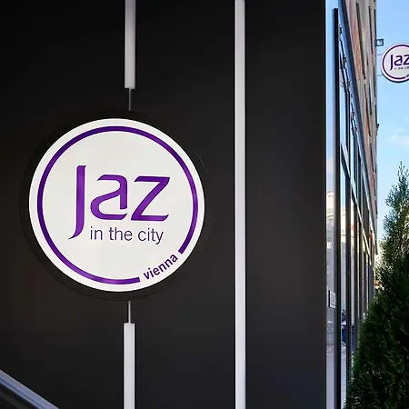 Jaz In The Hotel 4*