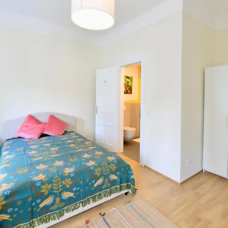 Apartment Spacious And Comfy With 3 Bedrooms