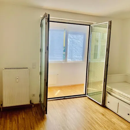 Design Station Center Apartment Vienna