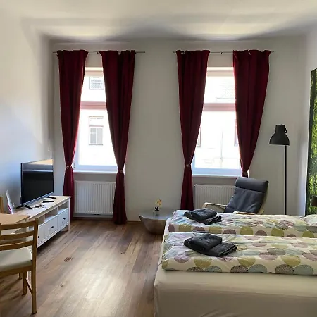 Apartment & Near Reumannplatz *