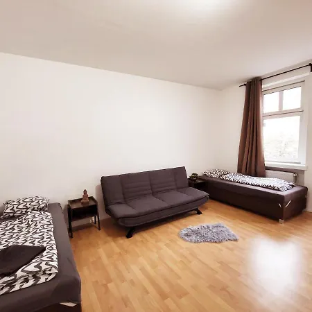 - Near Metro Station Apartment Vienna