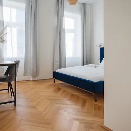 Brand Cozy Viena