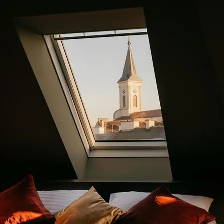 Aparthotel Weltwien Luxury Art & Free Parking