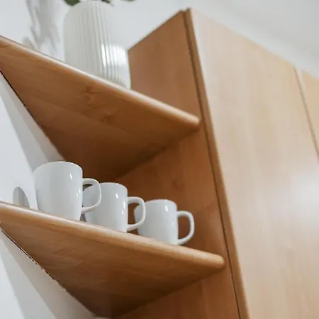 Albergue By Home2 *