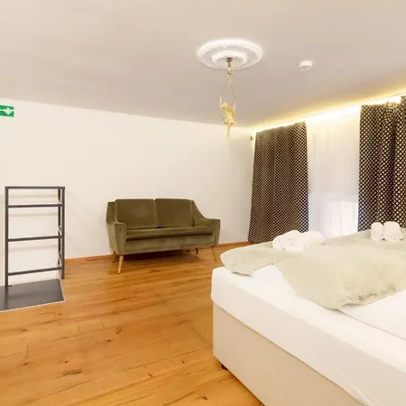 Zentral - Netflix - 2 Stoecke - Arbeitsplatz Apartment