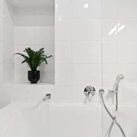 5 Bedrooms - 143 M² - Near Main Station * Vienna