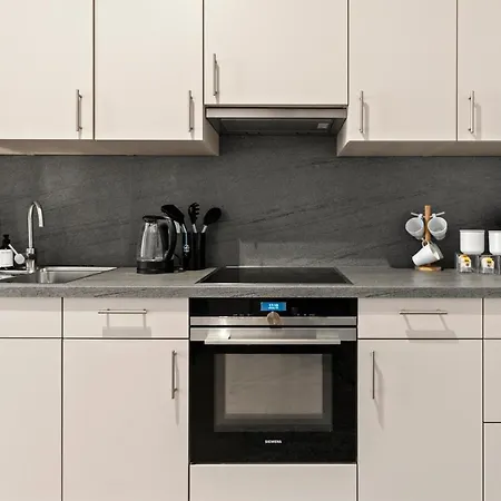 5 Bedrooms - 143 M² - Near Main Station * Vienna