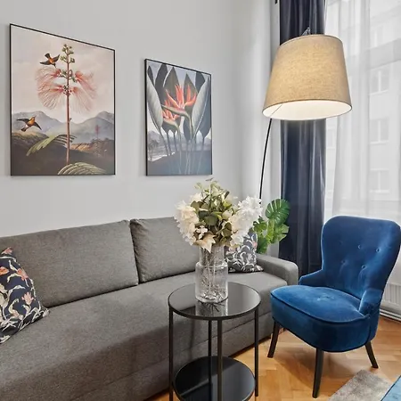5 Bedrooms - 143 M² - Near Main Station Apartment