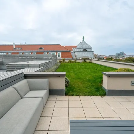 Residence, Schlossallee - Schonbrunn Apartment *