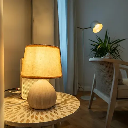 Brand-new 2-room In A Location Apartment