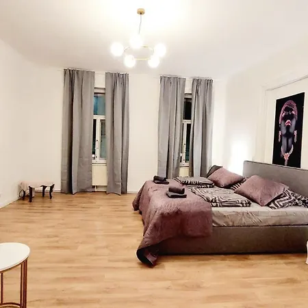 Superior 4 Bedroom *