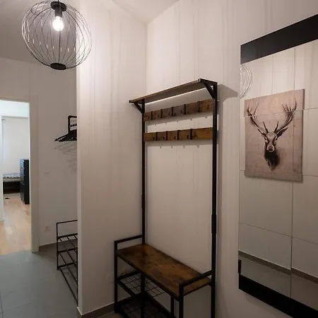 Apartment Huge Flat With Terrace & Parking And 3 Bed Vienna