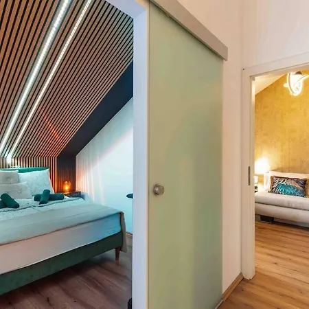 „royal Loft View“ Rooftop Naehe Stadtzentrum Apartment *