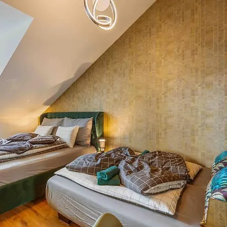 „royal Loft View“ Rooftop Naehe Stadtzentrum Apartment *