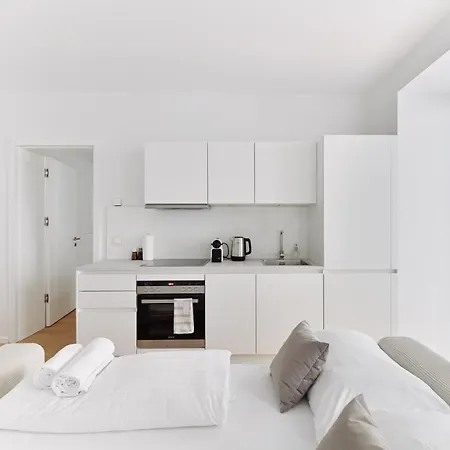 Stylish & Modern - Private Garden & Free Parking Appartement