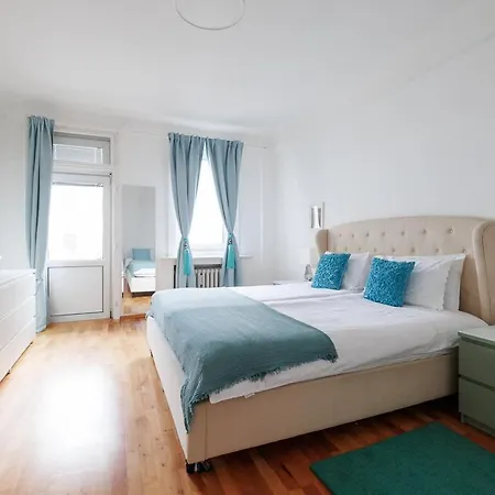 Operastreet City-center Premium Apartment *