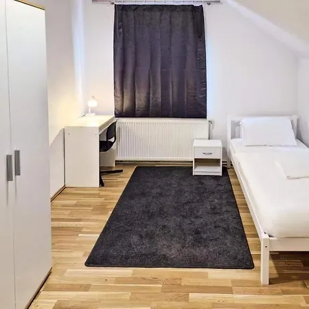 Hostel Adelin *