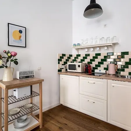 Sleek 1br Flat Near Center By Hm Vienna