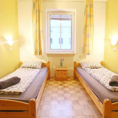Quarto em Acomodações Particulares Double In Hutteldorfer Strasse Area
