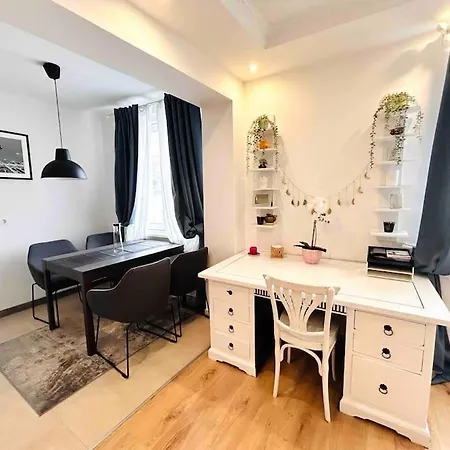Apartment Dreamy Home: Central And With Perfect Connections