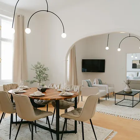 Stylish For 4-6, 5 Min To Center, Metro & Free Parking Viena