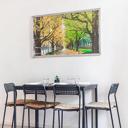 Neighboring 3 Apts.- Ideal For Families & Friends Apartment *