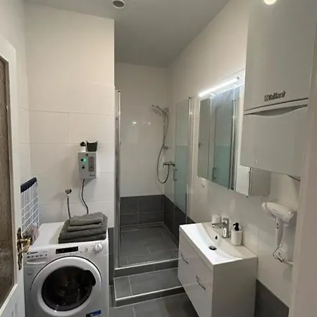 Paky 00207 Apartment *