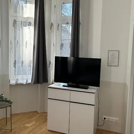 Paky 00207 Apartment *