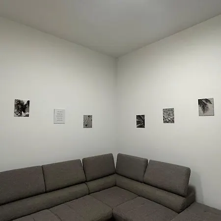 Paky 00207 Apartment Vienna