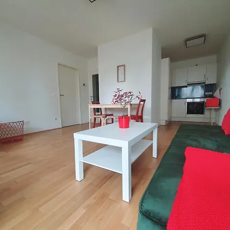 Apartment Near Lake One Bedroom Adorable *