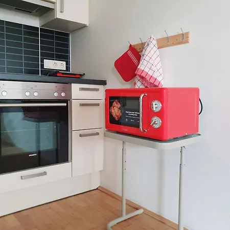 Near Lake One Bedroom Adorable Apartment Vienna