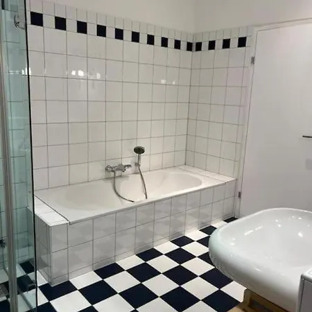 360 View Loft 3 *