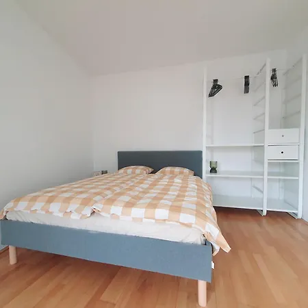Apartment Near Lake One Bedroom Adorable *