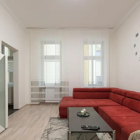 Neu, Renoviert Und Ruhig, 20 Minuten Ins Zentrum