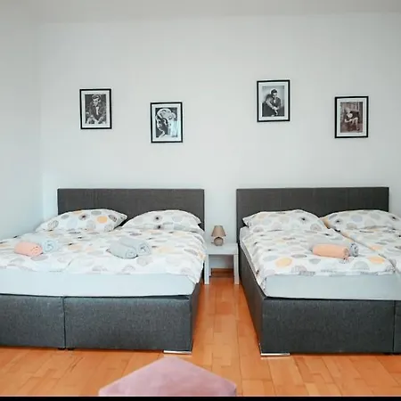 Raimond 27 Vienna
