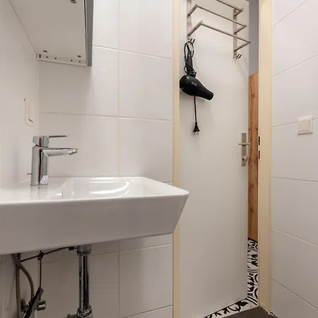 Schoenes In Ruhelage - 20 Minuten Ins Zentrum Apartment *