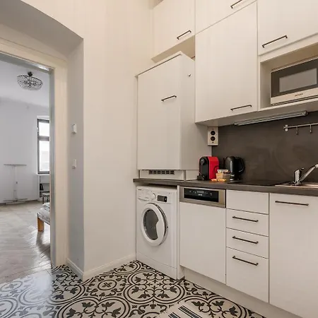 Apartment Schoenes In Ruhelage - 20 Minuten Ins Zentrum Vienna