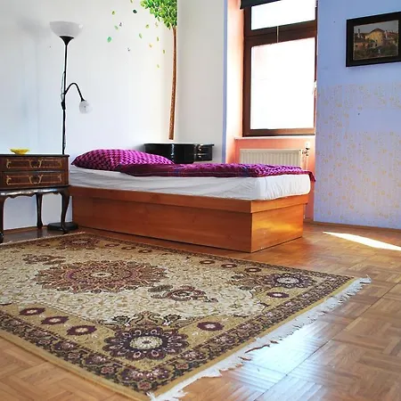 Zimmer Blumengasse - Women Only Homestay Vienna