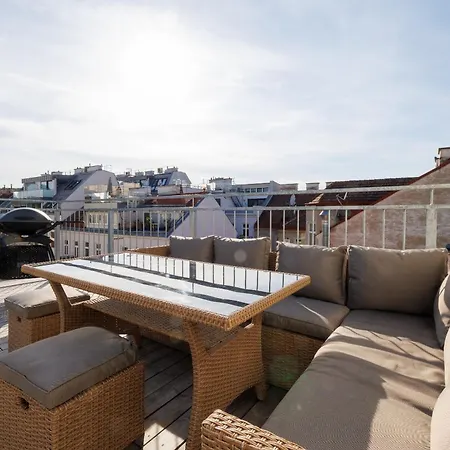 Symphony 38 - Modern Loft With Terrace And Grill In Location Apartmán