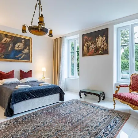 Antikes Und Luxurioeses Mit Sauna Apartamento