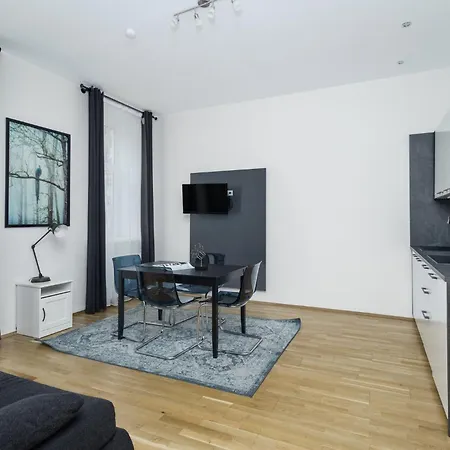 Familienplatz I Contactless Check-in Apartment