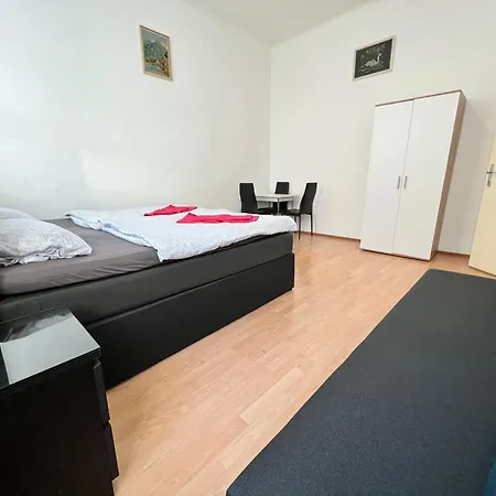 Affordable 3br Apt. Near Meidling Station