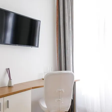 Riess - Self Check-in Viena