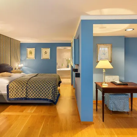 Hotel Austria Trend Ananas 4*